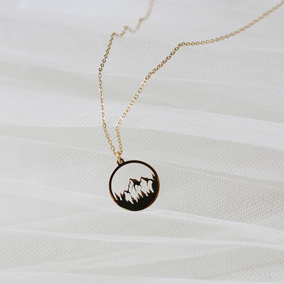 Mountain Forest Hollow Beautiful Plateau Round Necklace